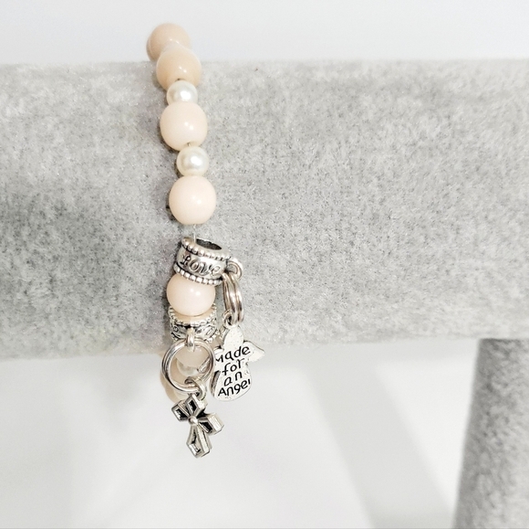 Hand crafted Angel themed bracelet - Picture 1 of 5